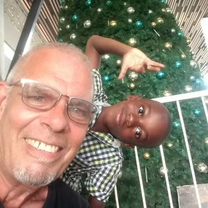 Meet your Posher, Tom